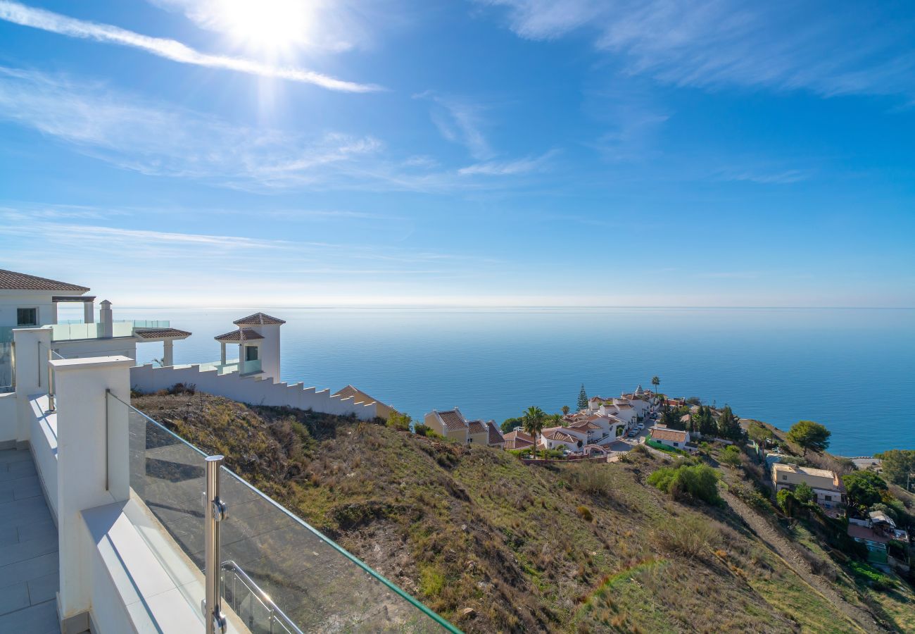 Appartement in Nerja - Terrazas de Ladera Duplex 10 by Casasol