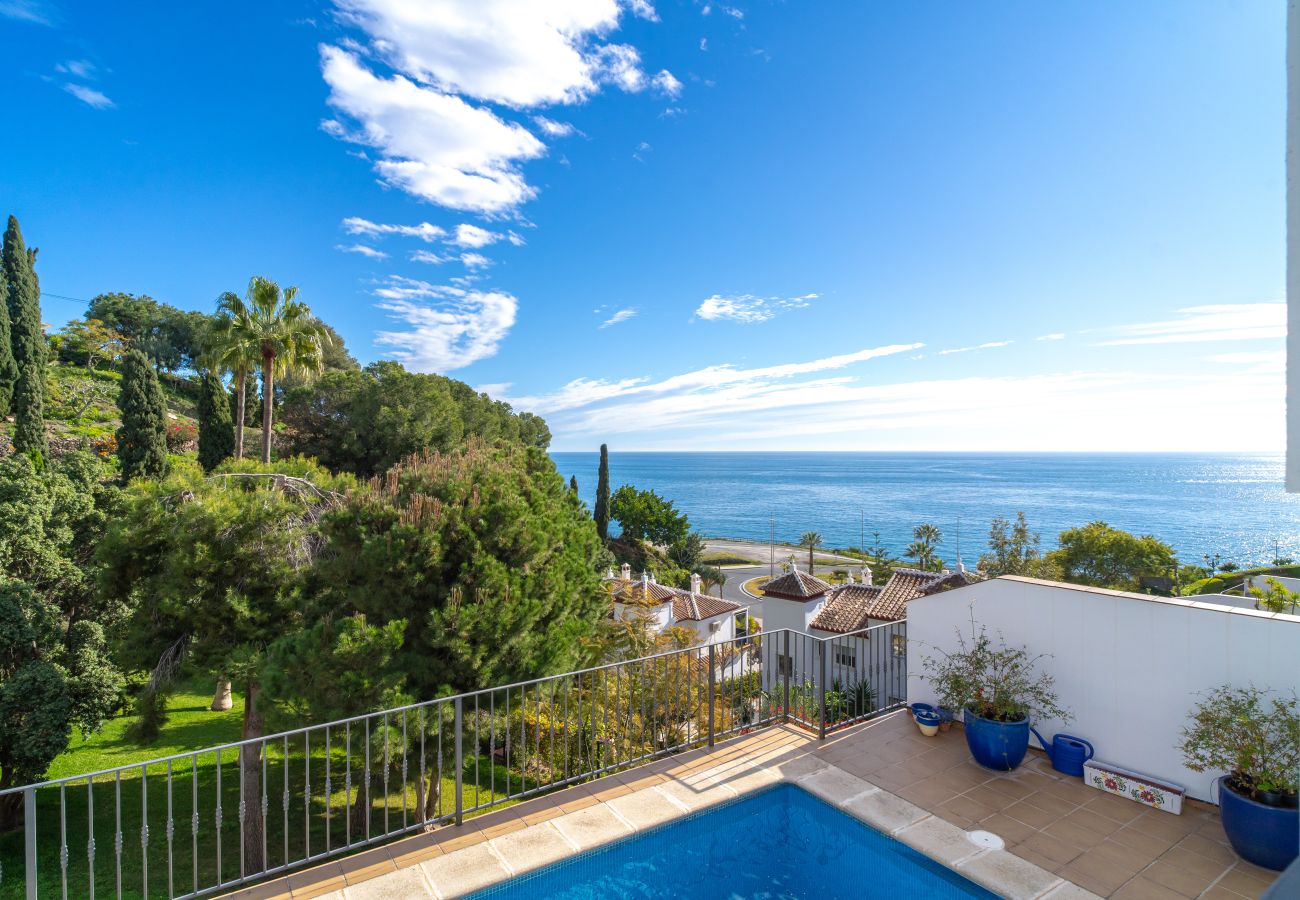 Villa in Nerja - Villa Ladera del Mar Private Pool by Casasol