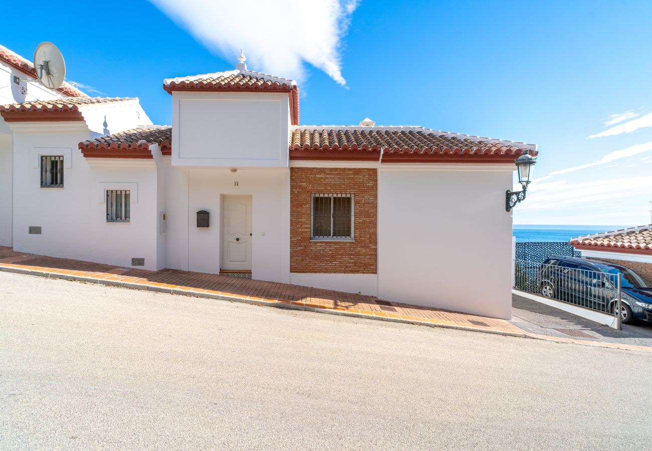 Villa in Nerja - Villa Ladera del Mar Private Pool by Casasol